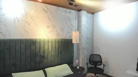 labrinthteasing online show from 02.01.26