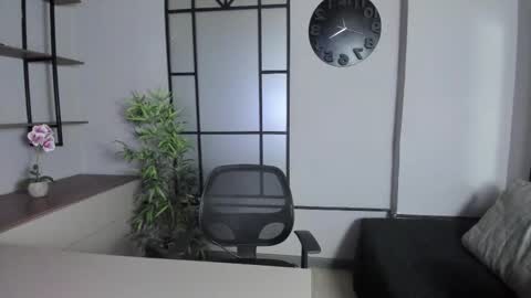 labrinthteasing online show from 02.02.26