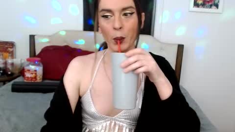 Lacey Phoenix online show from 10.20.25