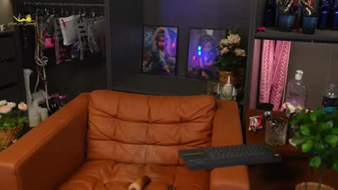 Snapshot of lacie_le_beauty chatting on 02.16.25 Latex Lacie online show from 02.16.25