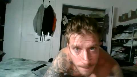 Snapshot of lacrioxcum18 chatting on 12.03.24 lacrioxcum18 online show from 12.03.24