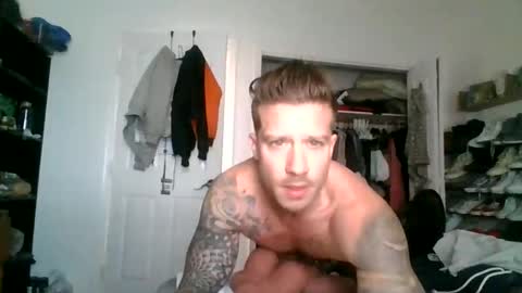 Snapshot of lacrioxcum18 chatting on 12.22.24 lacrioxcum18 online show from 12.22.24