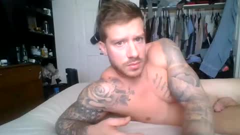 Snapshot of lacrioxcum18 chatting on 09.20.25 lacrioxcum18 online show from 09.20.25