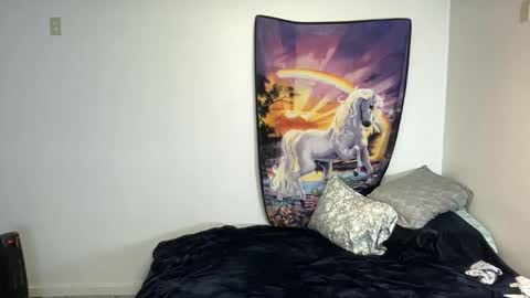 Lacy8Vankort online show from 10.21.25