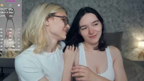 Violet and Isabel online show from 07.27.26