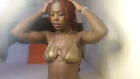 Snapshot of ladasha_montaz chatting on 11.03.25 ladasha online show from 11.03.25