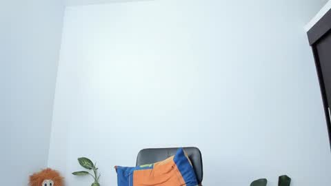 Laden And Juan online show from 02.06.25