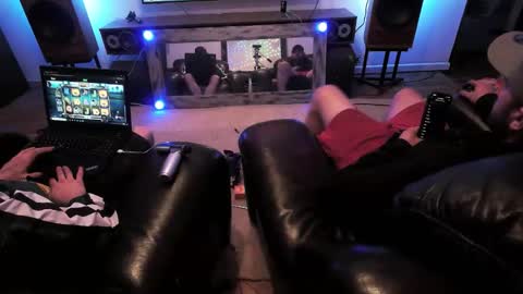 Hectic online show from 10.30.25