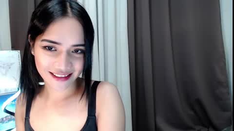 Snapshot of lady_angelala chatting on 01.31.25 lady_angelala online show from 01.31.25
