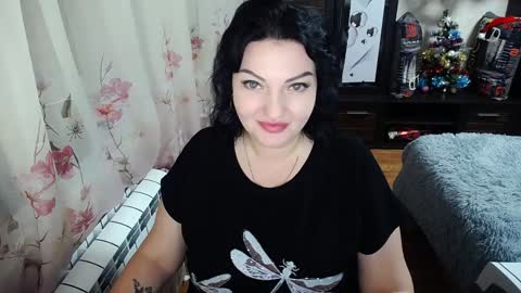Snapshot of lady_boom_ chatting on 12.21.24 lady_boom_ online show from 12.21.24