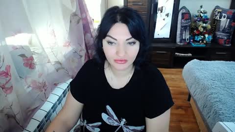Snapshot of lady_boom_ chatting on 01.08.25 lady_boom_ online show from 01.08.25