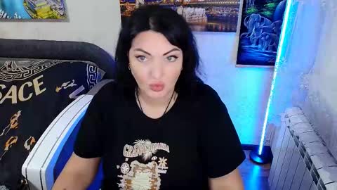 Snapshot of lady_boom_ chatting on 09.19.25 lady_boom_ online show from 09.19.25