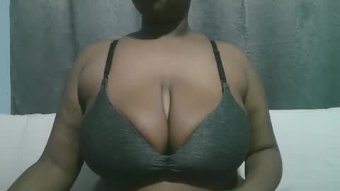 lady_dearra online show from 10.11.25