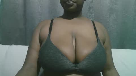 lady_dearra online show from 10.18.25