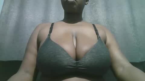 lady_dearra online show from 12.16.25