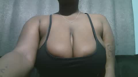 lady_dearra online show from 01.11.26