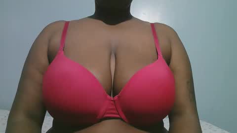 lady_dearra online show from 02.17.26