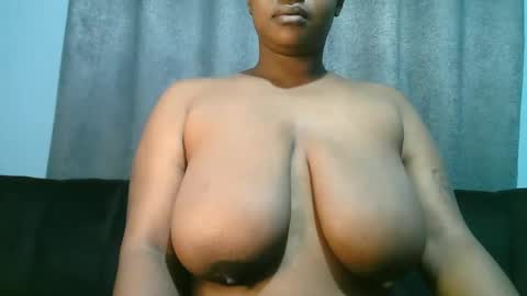 Snapshot of lady_dearra chatting on 05.31.26 lady_dearra online show from 05.31.26