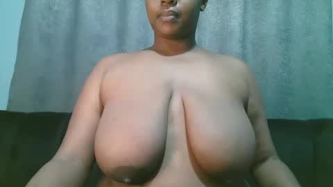 Snapshot of lady_dearra chatting on 06.01.26 lady_dearra online show from 06.01.26