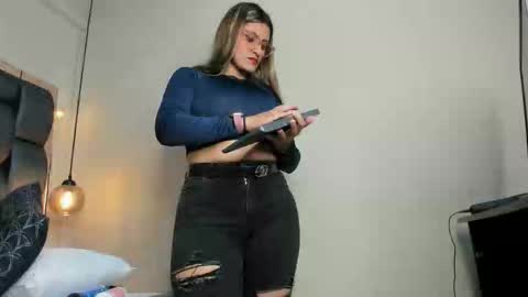 LADY  online show from 10.07.25