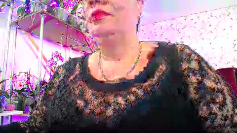 Lady Gloria online show from 02.22.25