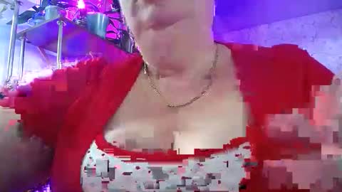 Lady Gloria online show from 10.07.25