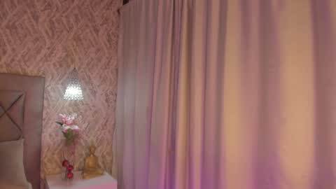 Snapshot of lady_lacey05 chatting on 01.10.25 Gaby online show from 01.10.25