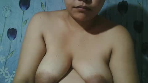 lady_love063 online show from 01.28.25