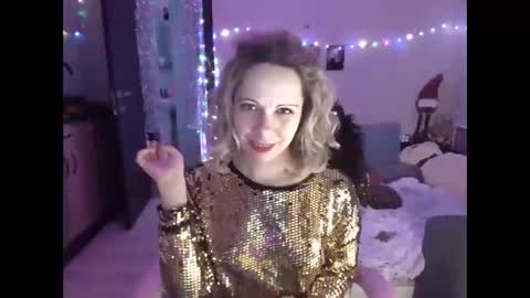 Snapshot of lady_smile69 chatting on 12.31.24 lady_smile69 online show from 12.31.24