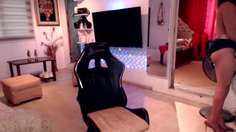 M MMY online show from 01.24.25