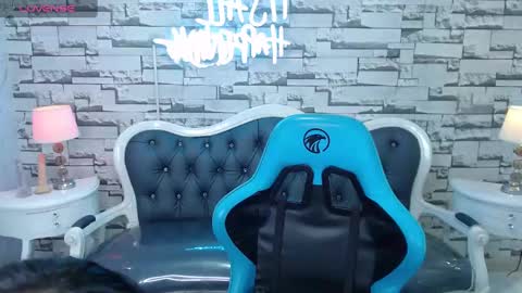 Lady Violet Bridgerton online show from 01.26.25