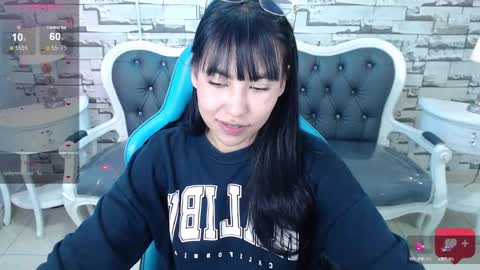 Lady Violet Bridgerton online show from 01.26.25