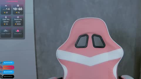 Snapshot of lady_yas chatting on 01.22.25 Yas online show from 01.22.25