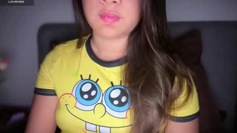 Snapshot of ladybird21 chatting on 12.21.25 Aria online show from 12.21.25