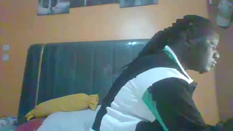 Snapshot of ladyblossoms19 chatting on 05.24.26 lindah32 online show from 05.24.26