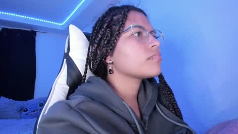  Lady  online show from 02.14.25