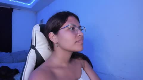  Lady  online show from 11.21.25