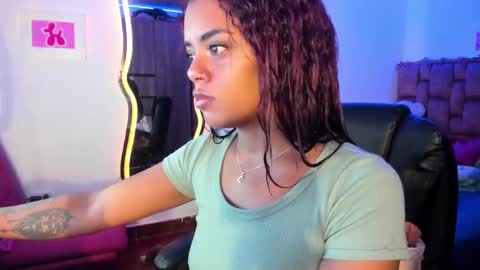 Snapshot of ladydanniela chatting on 12.27.24 leidy daniela online show from 12.27.24