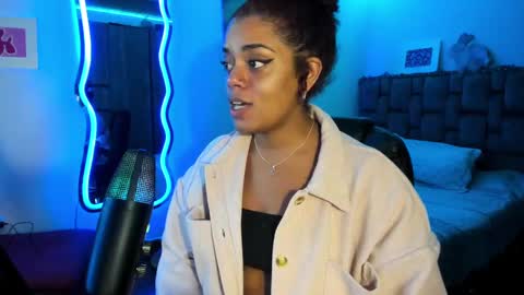 Snapshot of ladydanniela chatting on 01.27.25 leidy daniela online show from 01.27.25