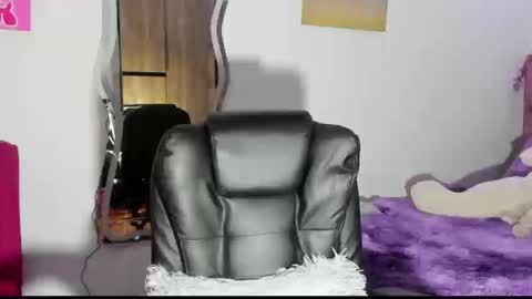 Snapshot of ladydanniela chatting on 09.14.25 leidy daniela online show from 09.14.25