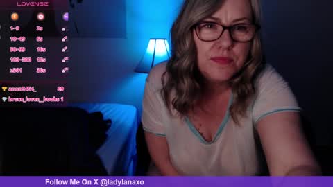 Snapshot of ladylanaxo chatting on 02.23.25 Next Stream online show from 02.23.25