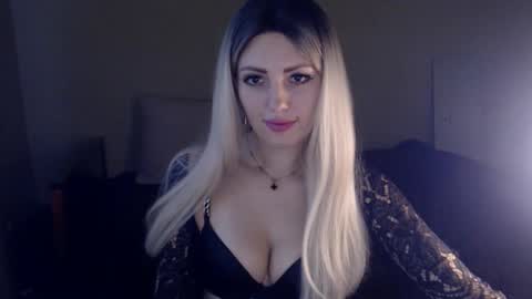 Snapshot of ladymoonlight8 chatting on 12.26.24 Monika online show from 12.26.24