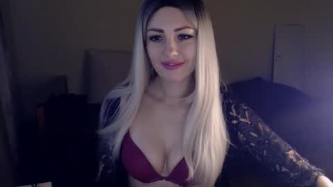 Snapshot of ladymoonlight8 chatting on 01.29.25 Monika online show from 01.29.25