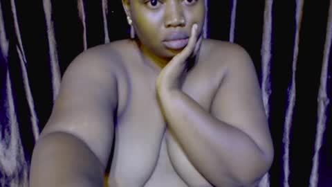 youngladynina online show from 05.25.26