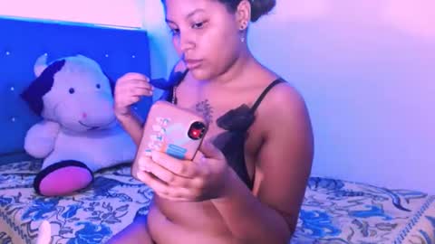 Snapshot of ladypussy69779756 chatting on 02.04.26 laura online show from 02.04.26