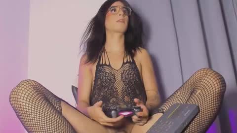 Snapshot of ladys_horny chatting on 09.16.25 Camila y Ashley online show from 09.16.25