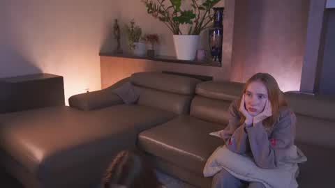 Snapshot of laelneizer chatting on 06.23.26 laelneizer online show from 06.23.26