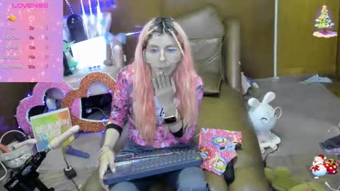 Skinnygirl online show from 10.12.25