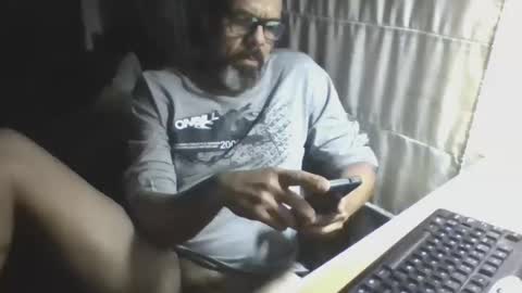 La Genova esta Dura beard boy male dick mastubate latinosexy latinohot latino glasses mature strong stronglegs online show from 04.15.26