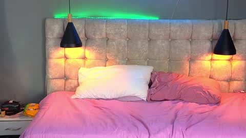    online show from 01.10.25